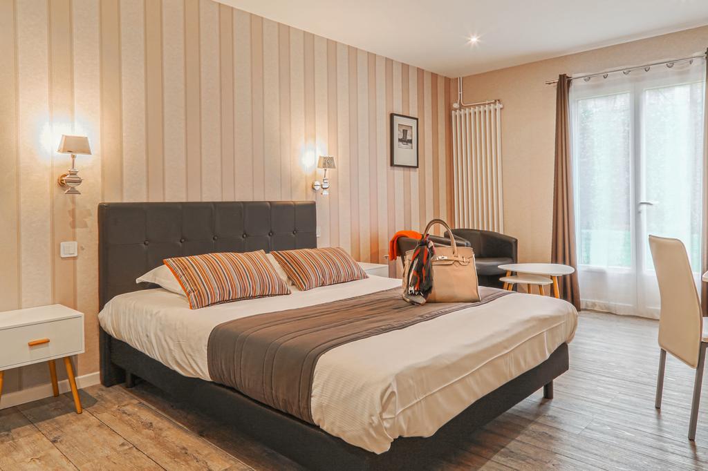 Hotel-Spa-Piscine Le Petit Castel Beuzeville-Honfleur エクステリア 写真