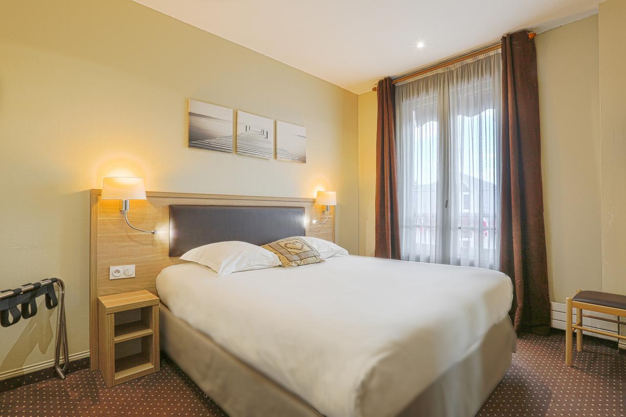 Hotel-Spa-Piscine Le Petit Castel Beuzeville-Honfleur エクステリア 写真