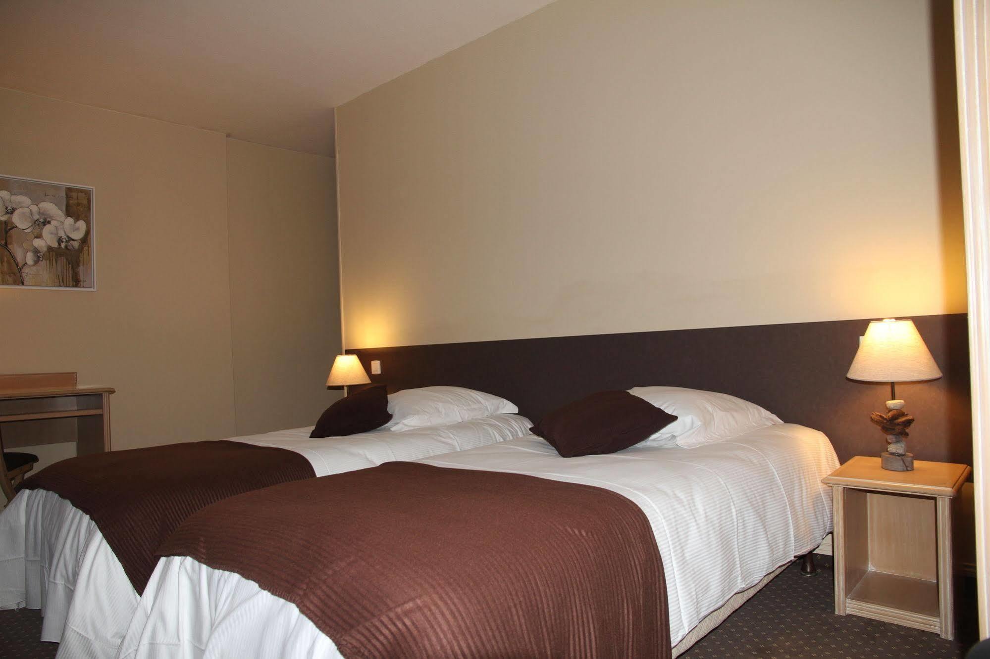Hotel-Spa-Piscine Le Petit Castel Beuzeville-Honfleur エクステリア 写真