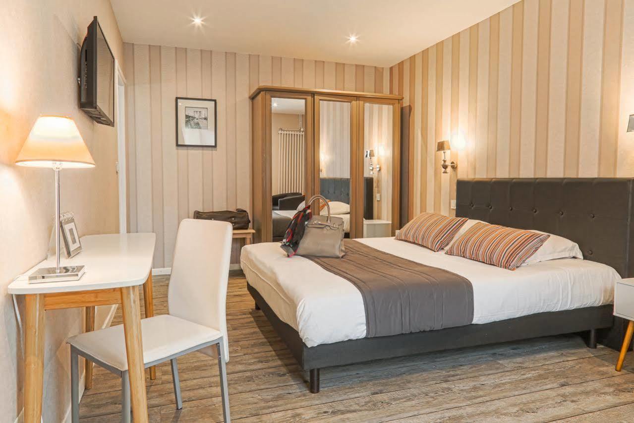 Hotel-Spa-Piscine Le Petit Castel Beuzeville-Honfleur エクステリア 写真